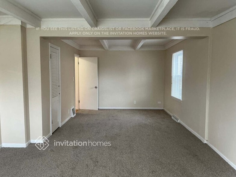 Building Photo - 1808 W 187th St