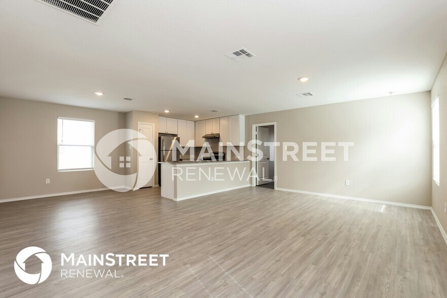 Building Photo - 7246 Meadow Acrs