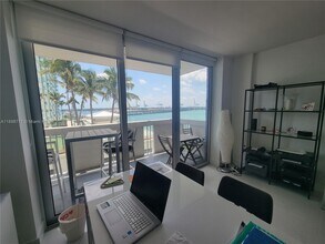 Building Photo - 800 West Ave