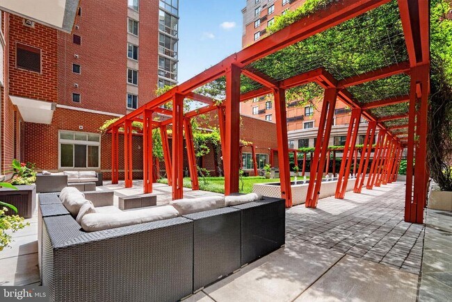 Building Photo - 1000 New Jersey Ave SE