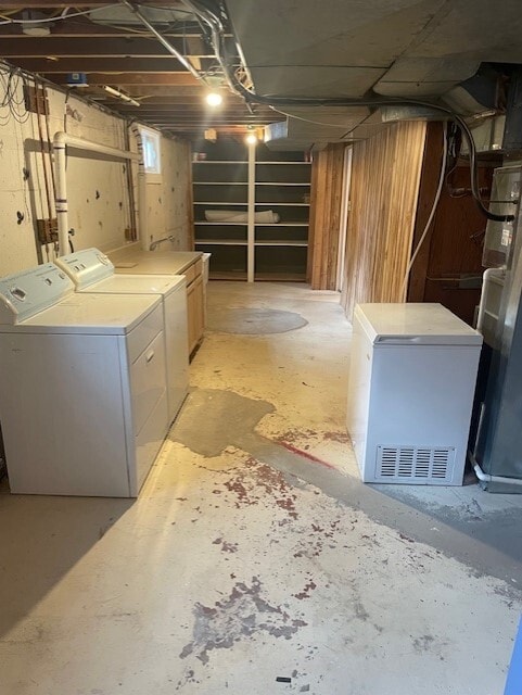 Building Photo - 2217 Elm St