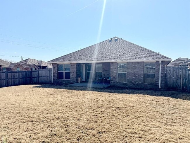 Building Photo - 9401 NW 87th St