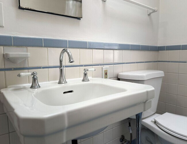 Building Photo - This is a Berkeley Lifestyle. | 3BR | 1.5BA | 1,450 SF | Just Steps from Campus