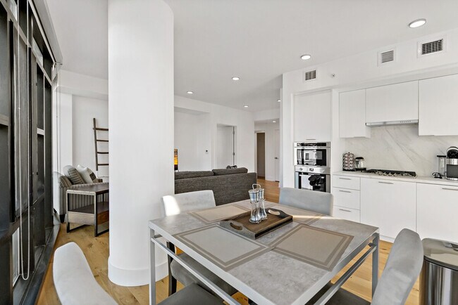 Building Photo - 1841 7th St NW