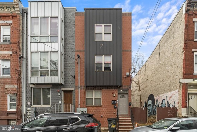 Building Photo - 1820 N 17th St