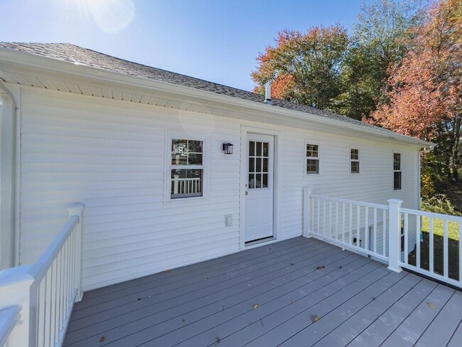 Building Photo - 159 Dunham St