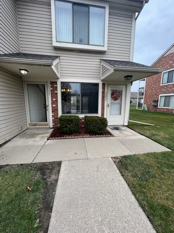 30537 Hidden Pines Ln 30537 Hidden Pines Ln Roseville MI 48066