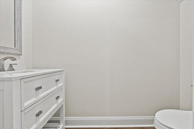 Building Photo - 2804 1/2 Alligator Rd