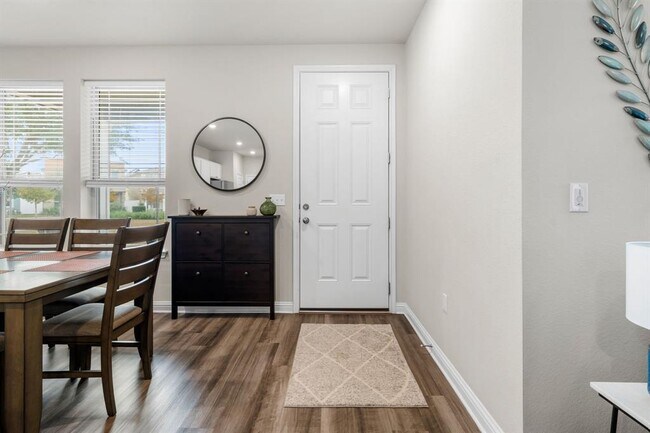 Building Photo - 8109 Mandela Bend