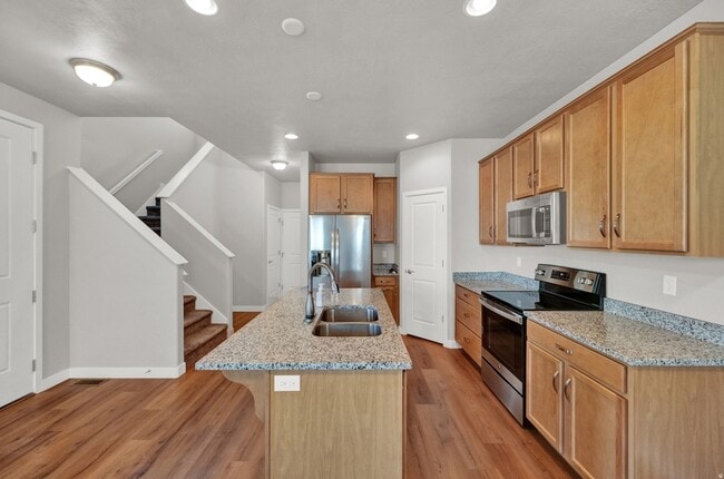 Building Photo - 15142 S Wild Horse Wy