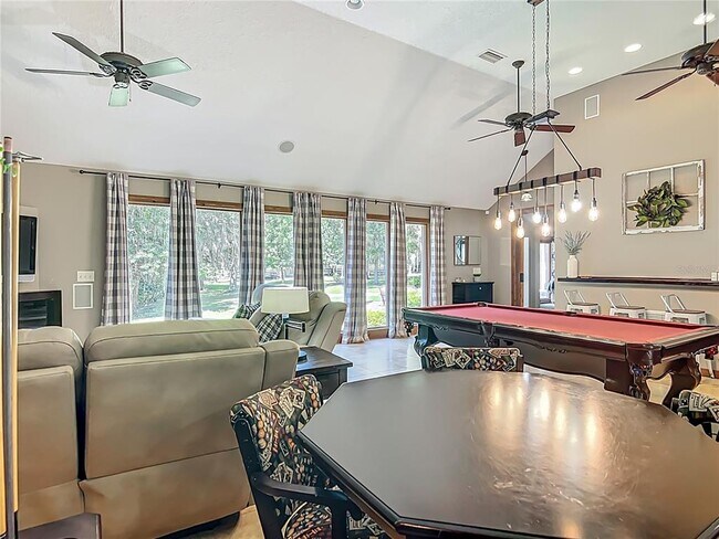 Building Photo - 4661 SW 7th Avenue Rd