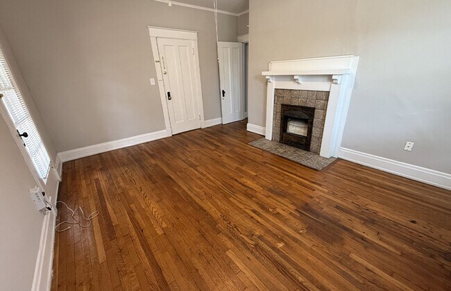 Building Photo - 3027 Clifton Ave