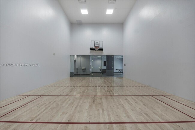 Building Photo - 6365 Collins Ave