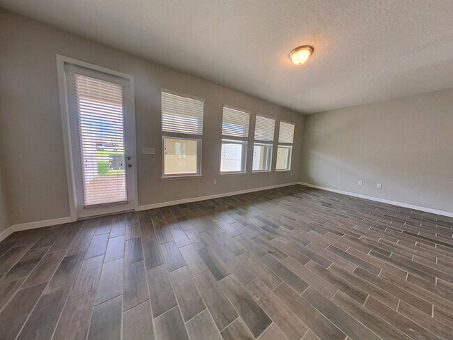 Building Photo - 15493 Blackbead St