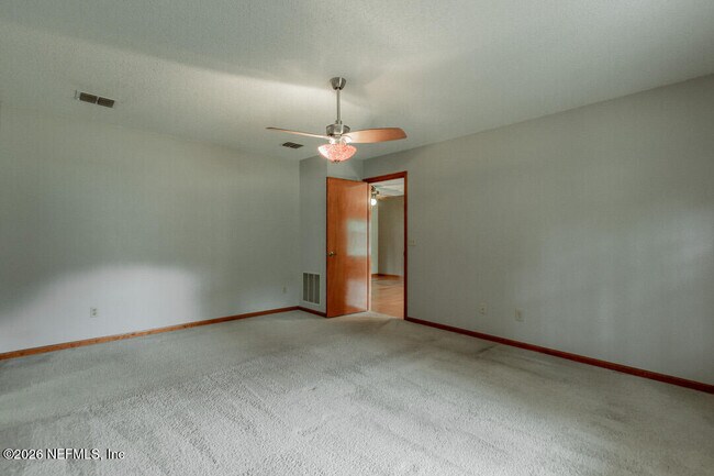Building Photo - 4523 Chipmunk Rd