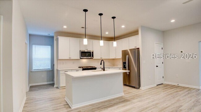 Building Photo - 179 Garden Row Dr N