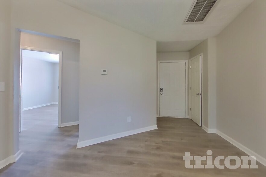 Building Photo - 118 Taylor Knoll Way