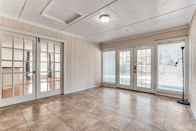 Building Photo - 1021 Auburn Dr