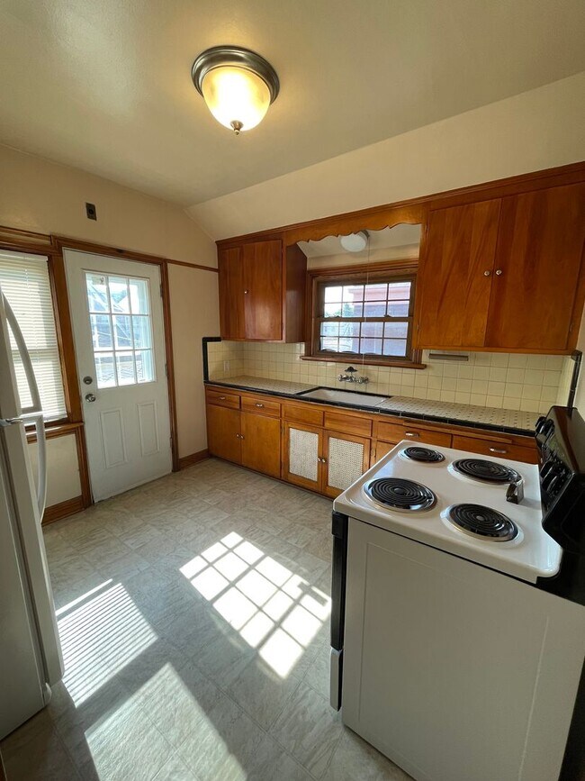 Building Photo - 3462 N Humboldt Blvd