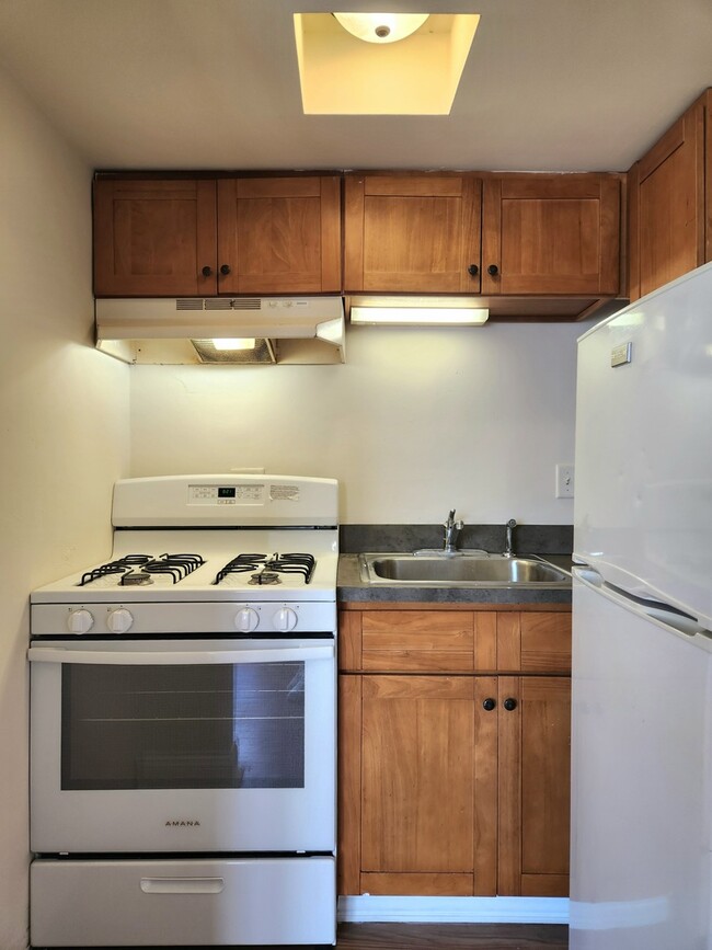 Building Photo - 5741 W 35th St