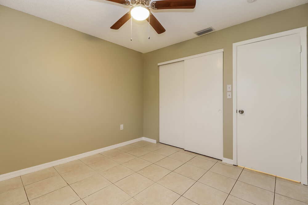 Building Photo - 1305 Jambalana Dr