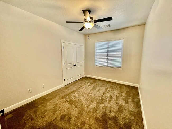 Building Photo - Beautiful Pet-Friendly 4-BR Home in Hurricane