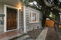 Building Photo - GPM569 - SE Caruthers St (T2)