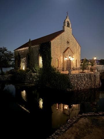 Building Photo - 6675 Mediterranean Dr