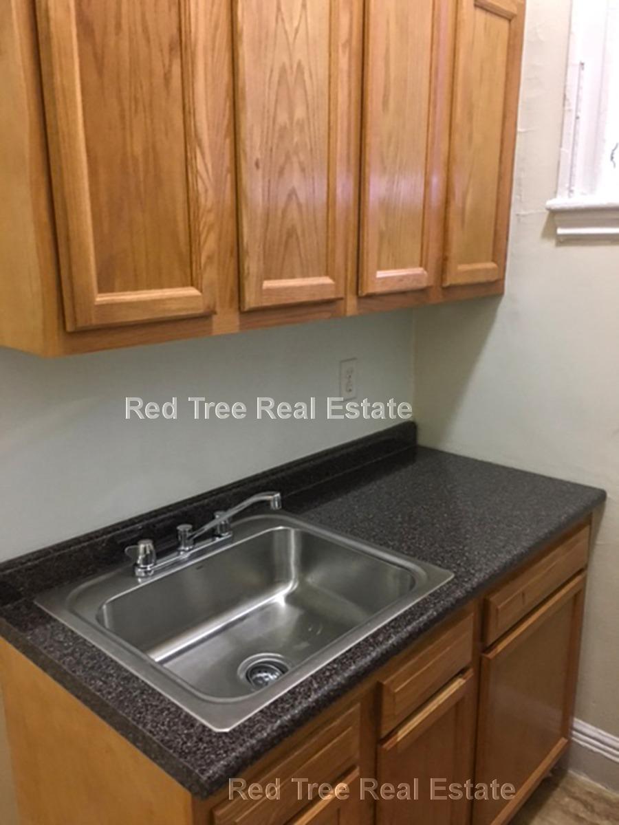 Building Photo - 99 Brainerd Rd