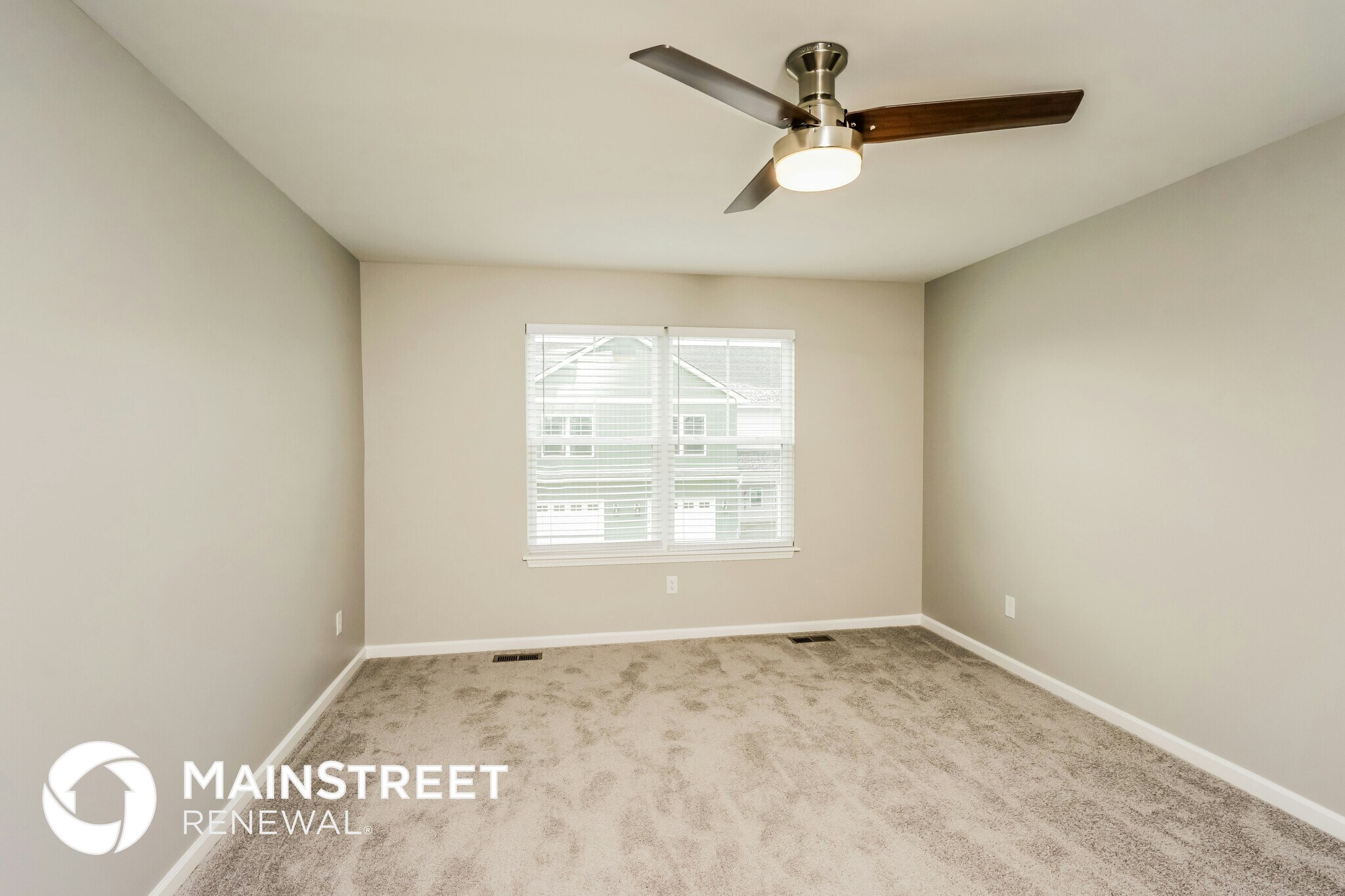 Building Photo - 2063 N Sarah Dr