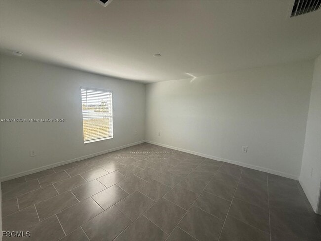 Building Photo - 17699 Paradiso Wy