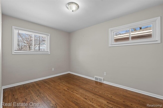 Building Photo - 4114 Lincoln Blvd