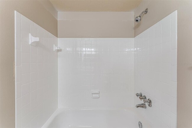 Building Photo - 16017 Woodpine Dr