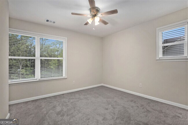 Building Photo - 149 Hosch St