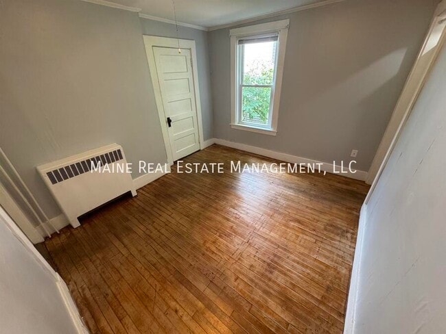 Building Photo - 145 Essex St