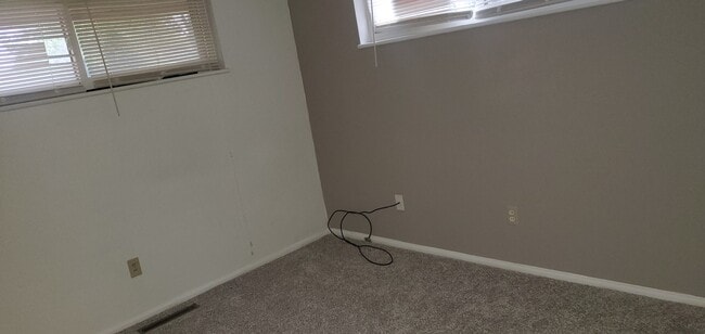 Building Photo - 1379 Terry Dr