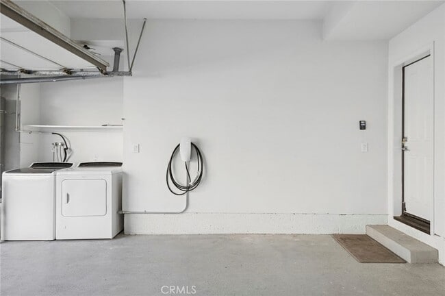 Building Photo - 20 Fecamp