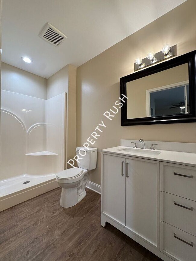 Building Photo - 8430 Springfield Rd