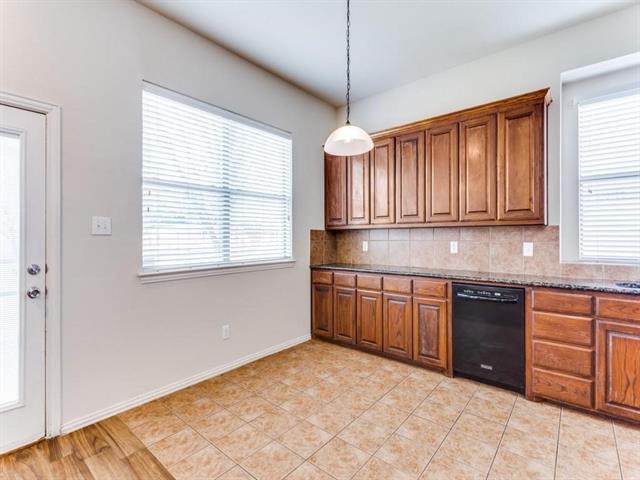 Building Photo - 8325 Estandarte Ct