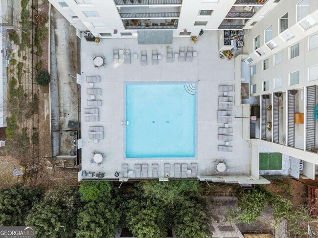 Building Photo - 275 13th St NE