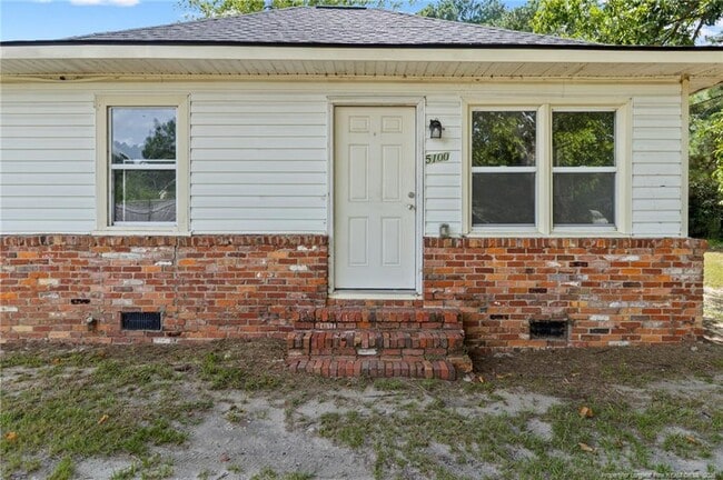Building Photo - 5100 Malloy Cir