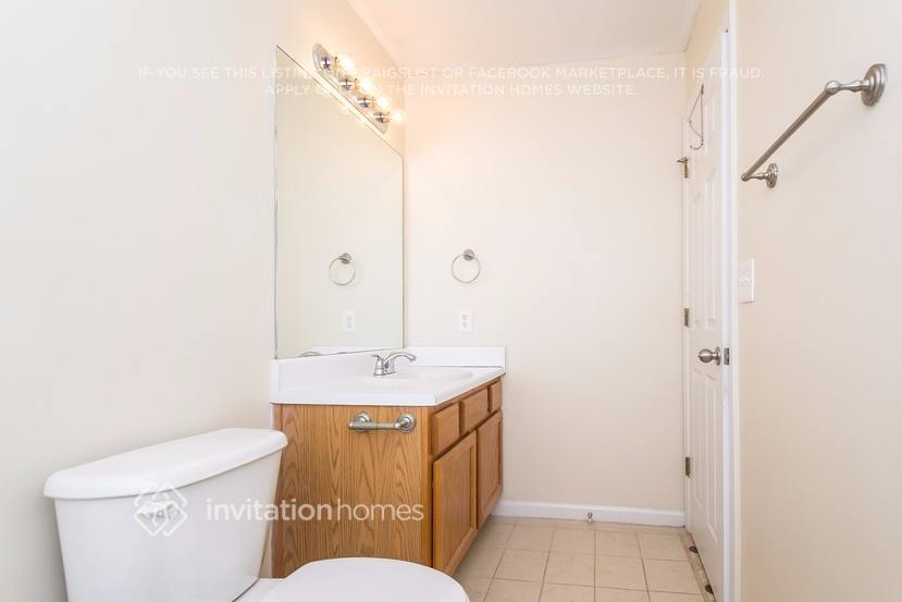 Building Photo - 122 Greystone Cir