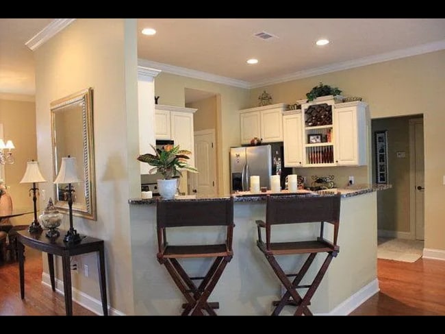 Building Photo - 1272 Tulip Ct
