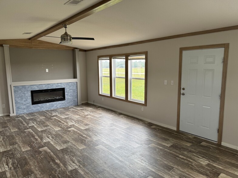 Building Photo - 3922 LA-134