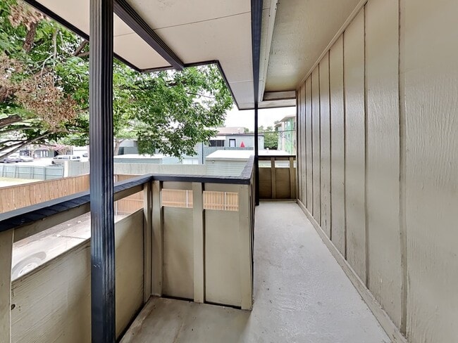 Building Photo - 2907 Shelby Ave