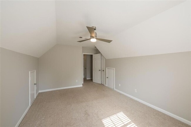 Building Photo - 1512 Fallen Leaf Ct SW