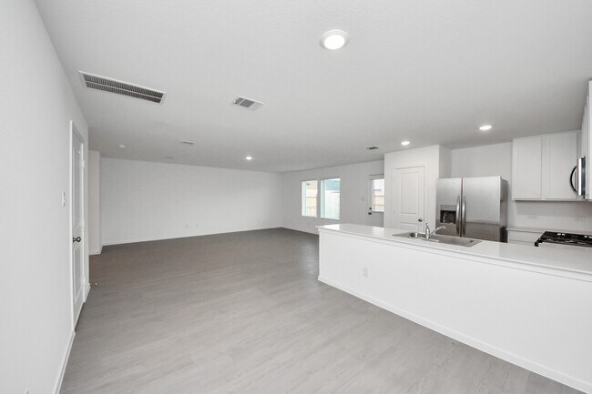 Building Photo - 3009 Blue Gem Ct