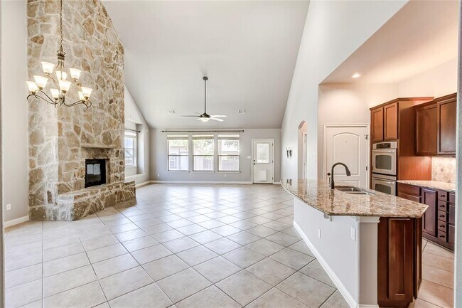 Building Photo - 19421 Brent Knoll Dr