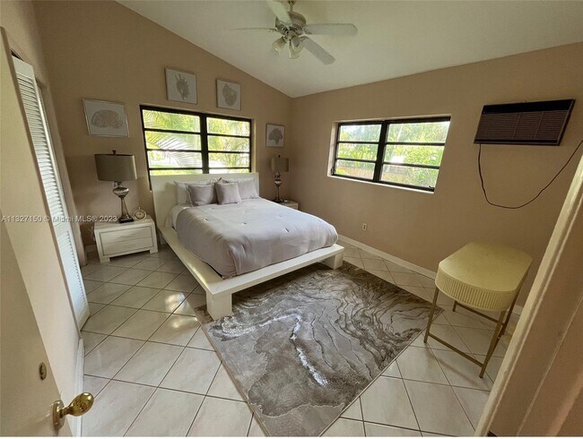 Building Photo - 900 Belle Meade Island Dr