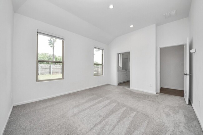 Building Photo - 15623 Red Panda Rd